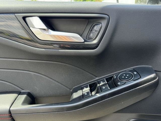 2025 Ford Escape ST-Line photo 11