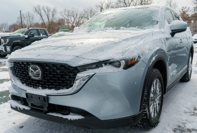 2023 Mazda CX-5 S Preferred package