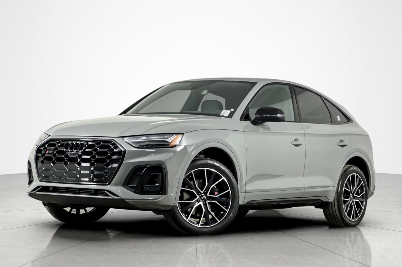 2022 Audi SQ5 Sportback Premium Plus's photo