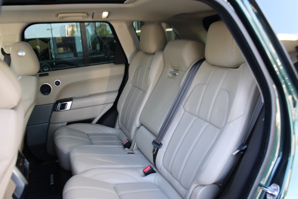 2017 Land Rover Range Rover Sport HSE photo 25