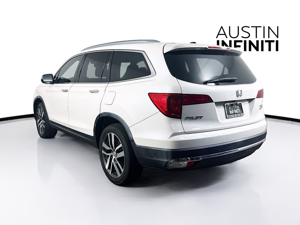 2016 Honda Pilot Elite photo 5