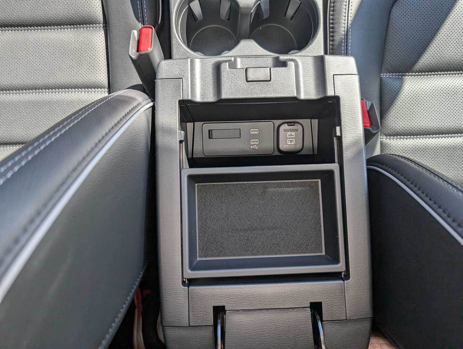 2025 Mazda CX-5 2.5 S Preferred photo 14
