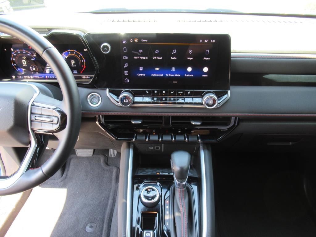 2024 Chevrolet Colorado Z71 photo 21