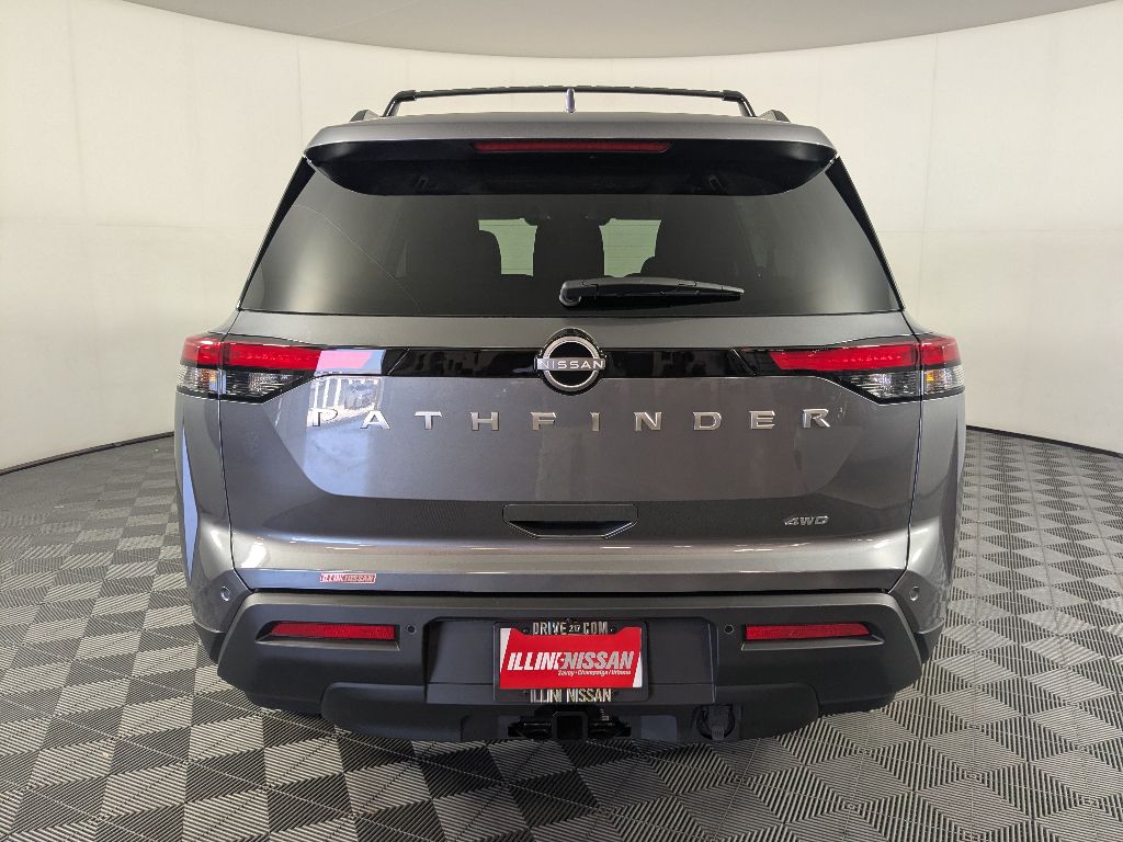 2025 Nissan Pathfinder SV photo 6