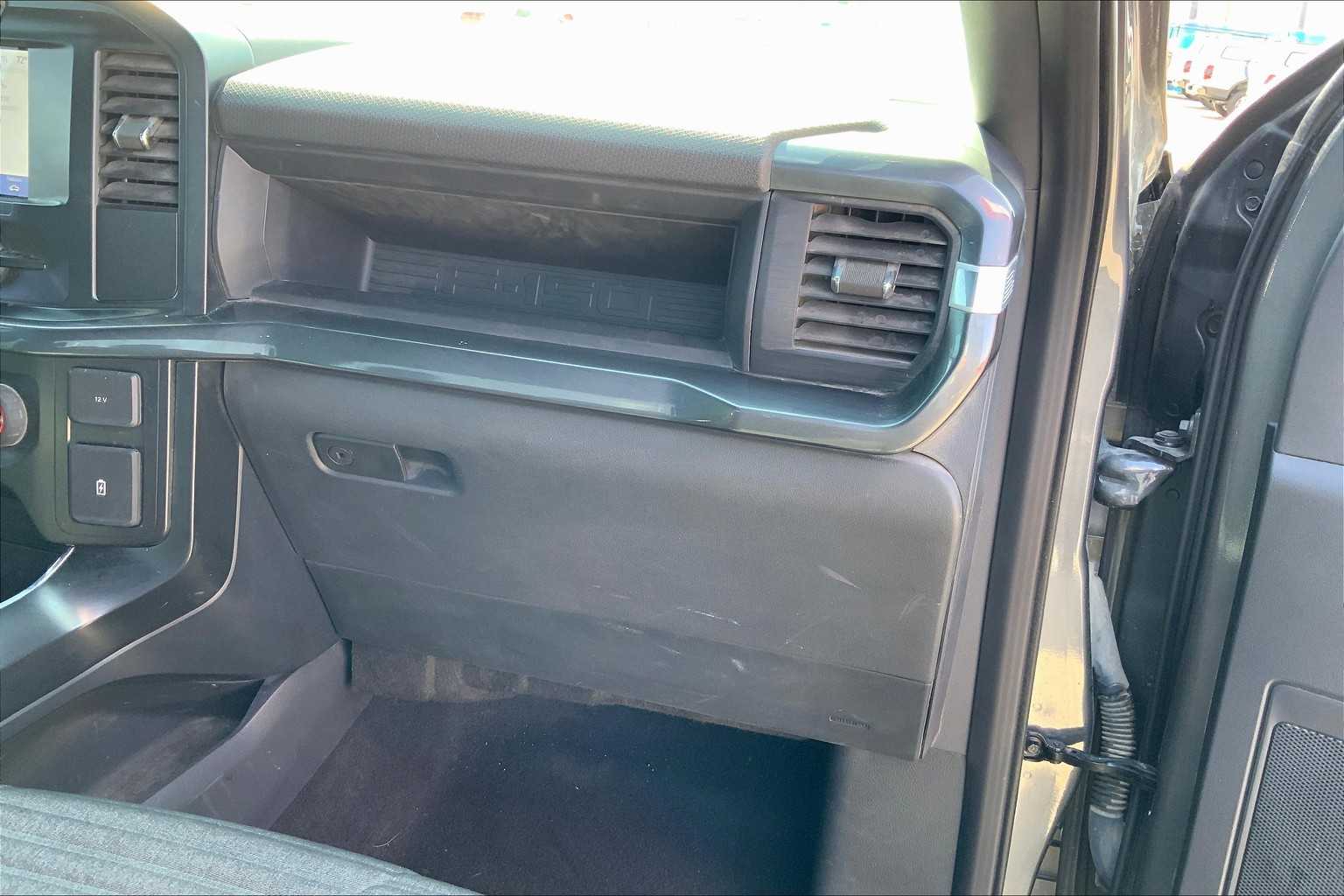 2023 Ford F-150 XL photo 16