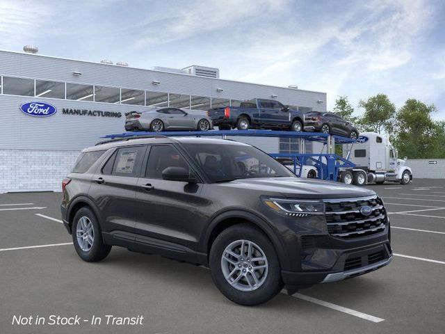 2026 Ford Explorer photo 3