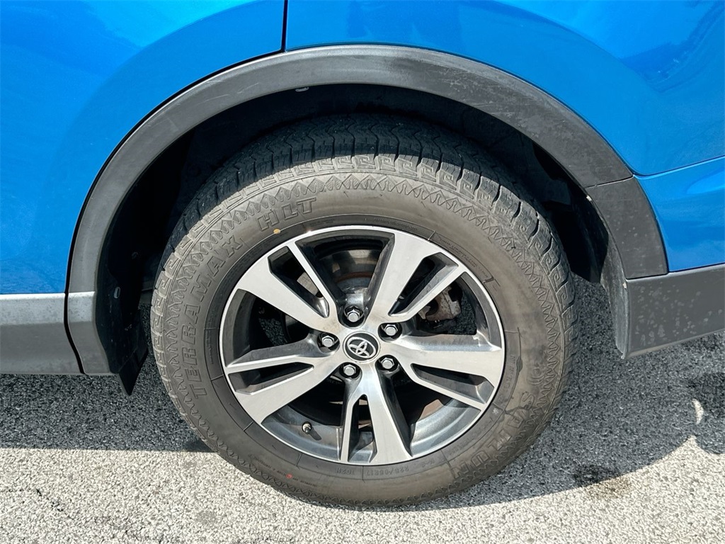 2018 Toyota RAV4 Adventure XLE photo 23