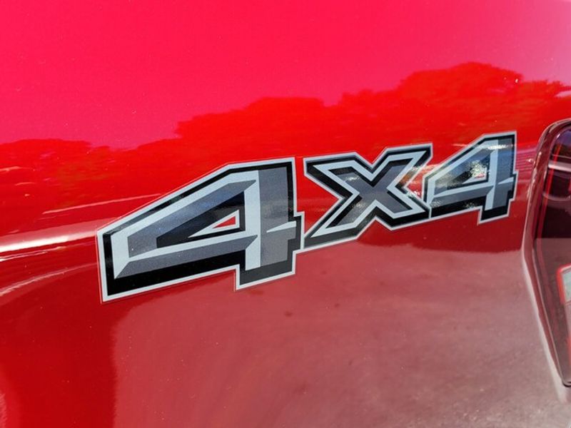 2024 Ford F-150 Lariat photo 8
