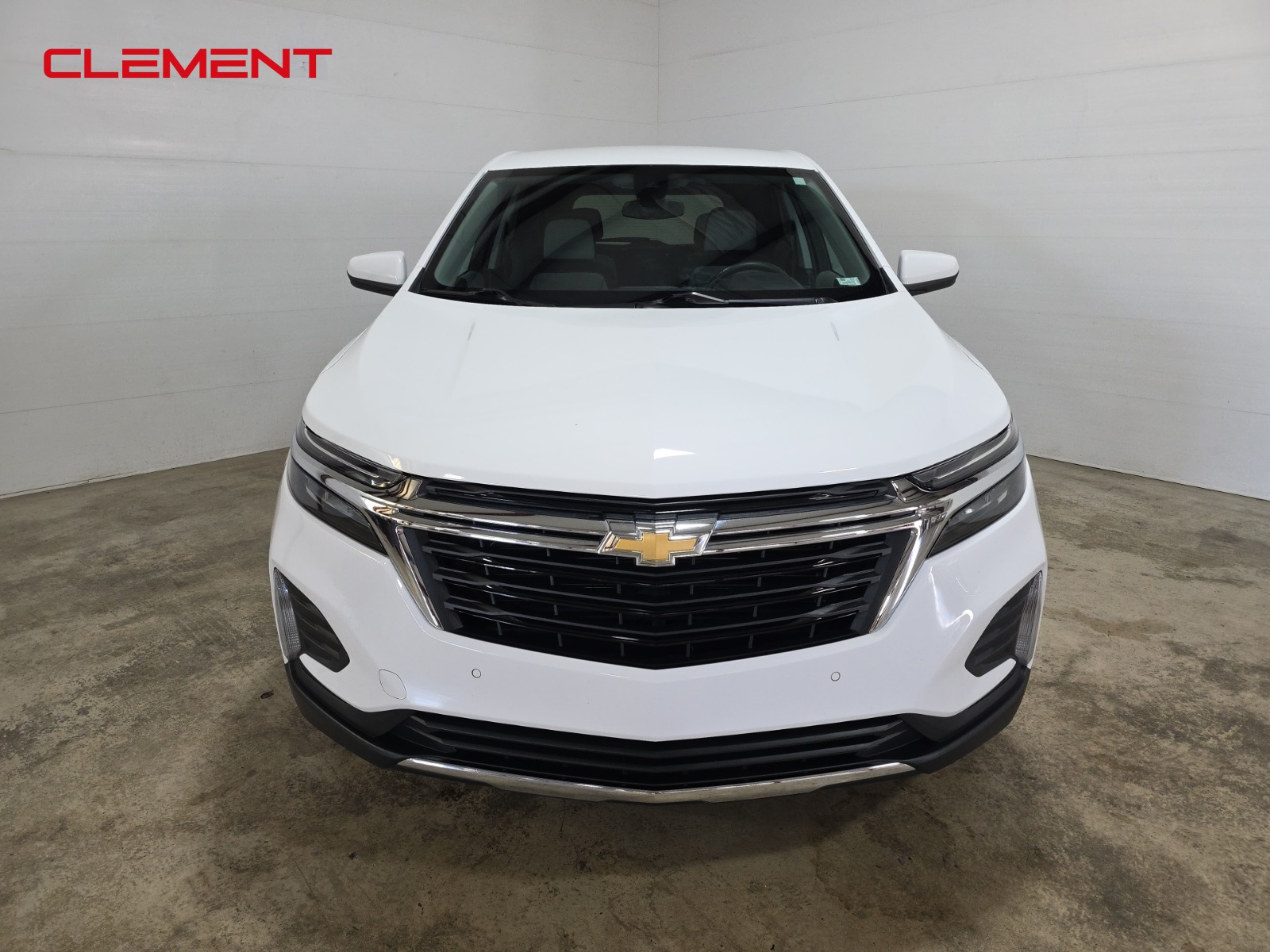 2023 Chevrolet Equinox LT photo 2