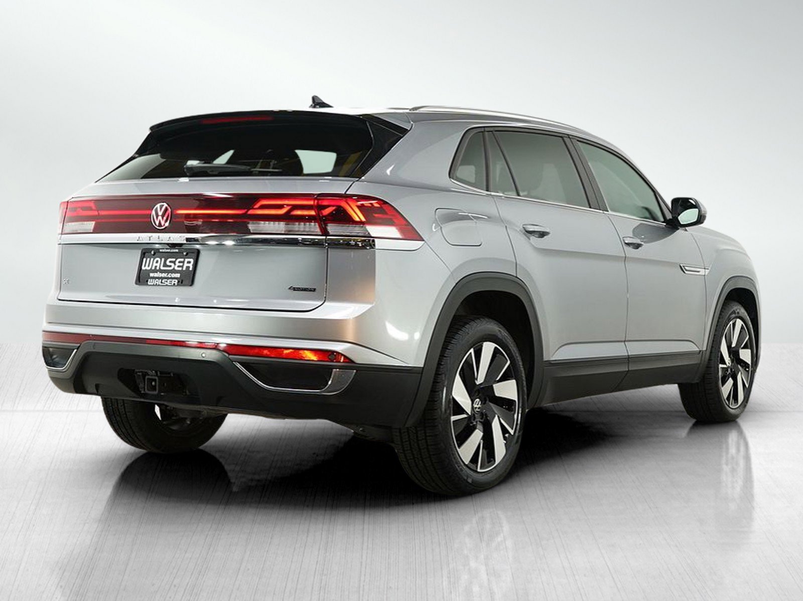 2024 Volkswagen Atlas Cross Sport SE Technology photo 4