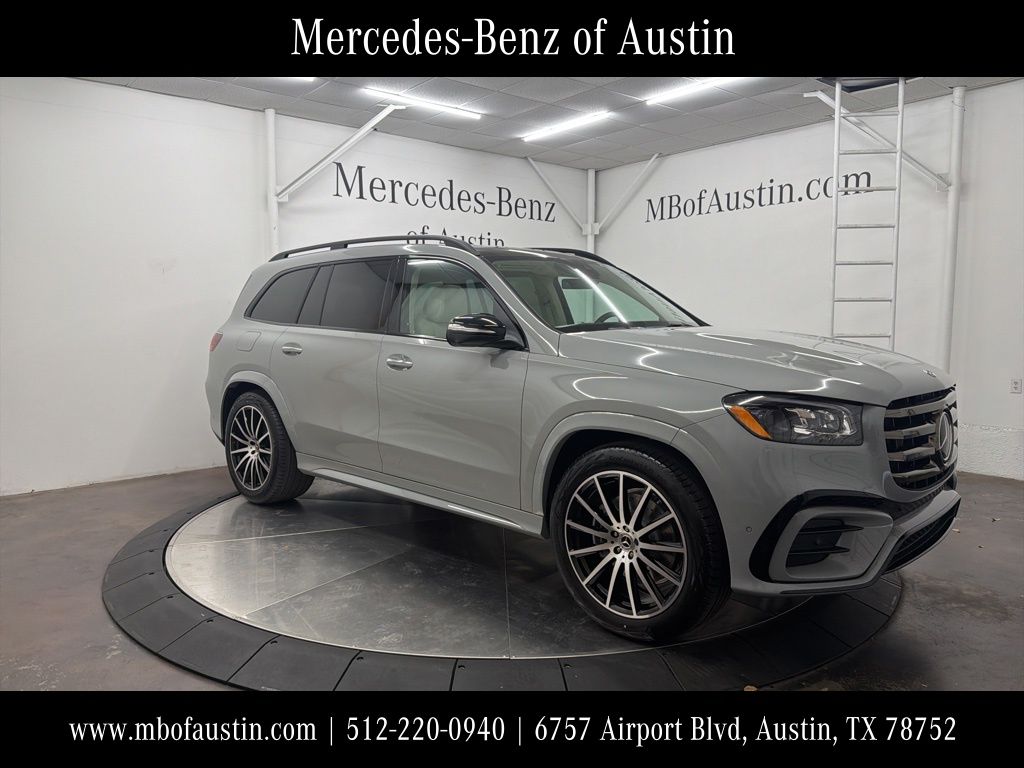 2026 Mercedes-Benz GLS Base's photo