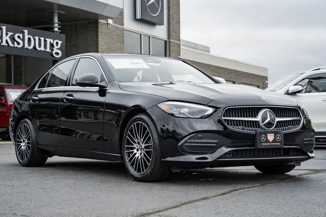 2025 Mercedes-Benz C-Class Sedan C 300's photo