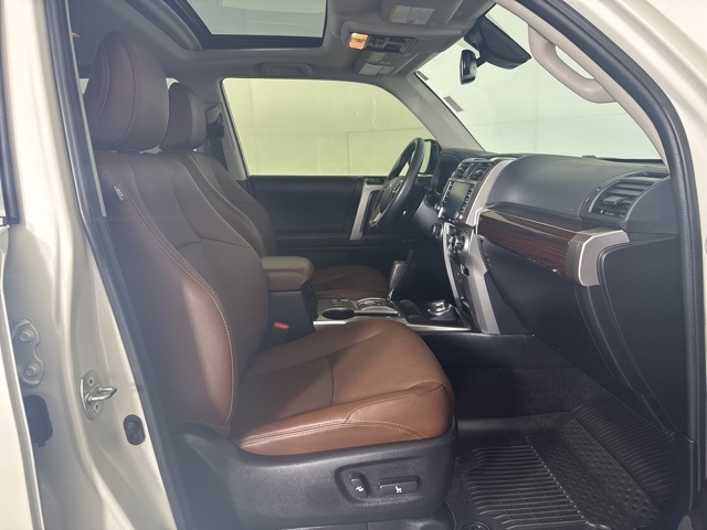 2022 Toyota 4Runner Limited photo 3