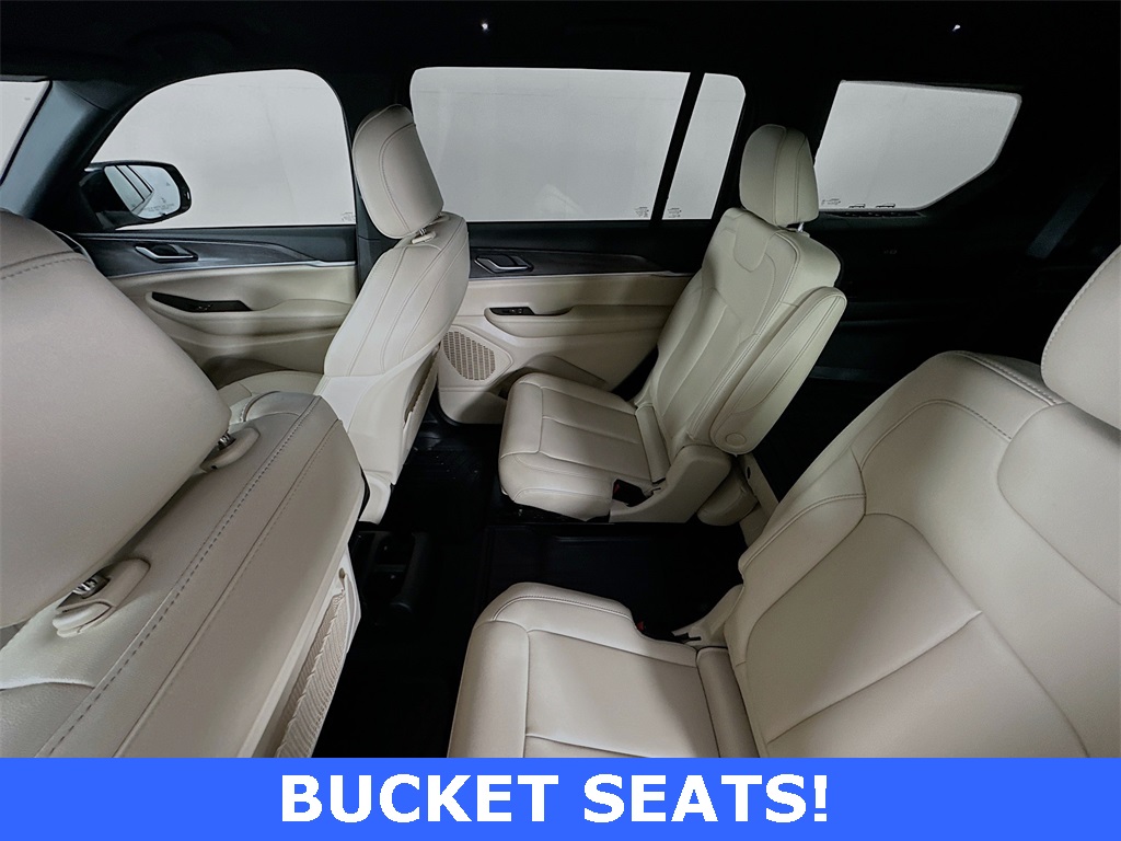 2023 Jeep Grand Cherokee Limited photo 4