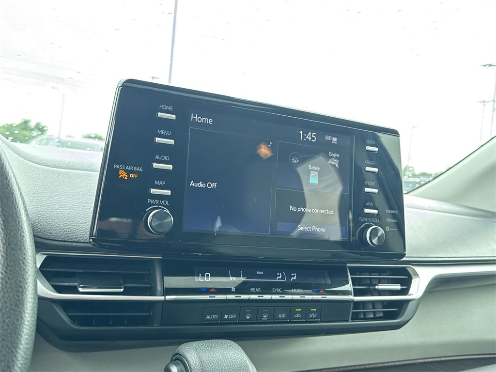 2021 Toyota Sienna LE photo 22
