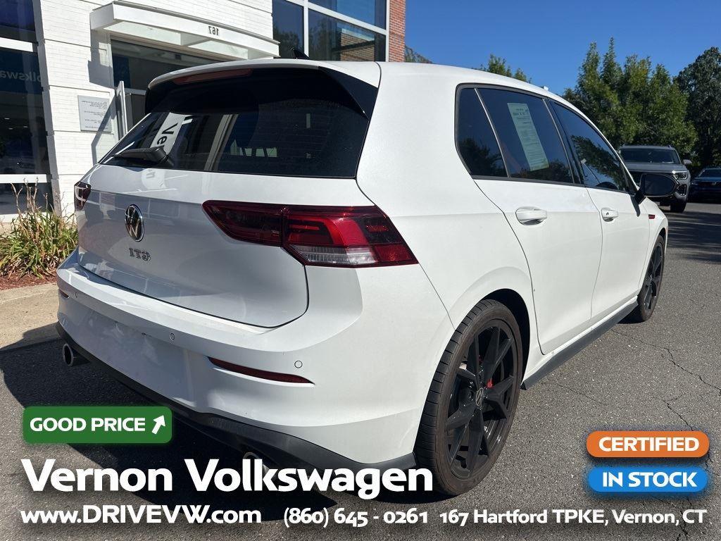 2024 Volkswagen Golf GTI 380 S photo 4
