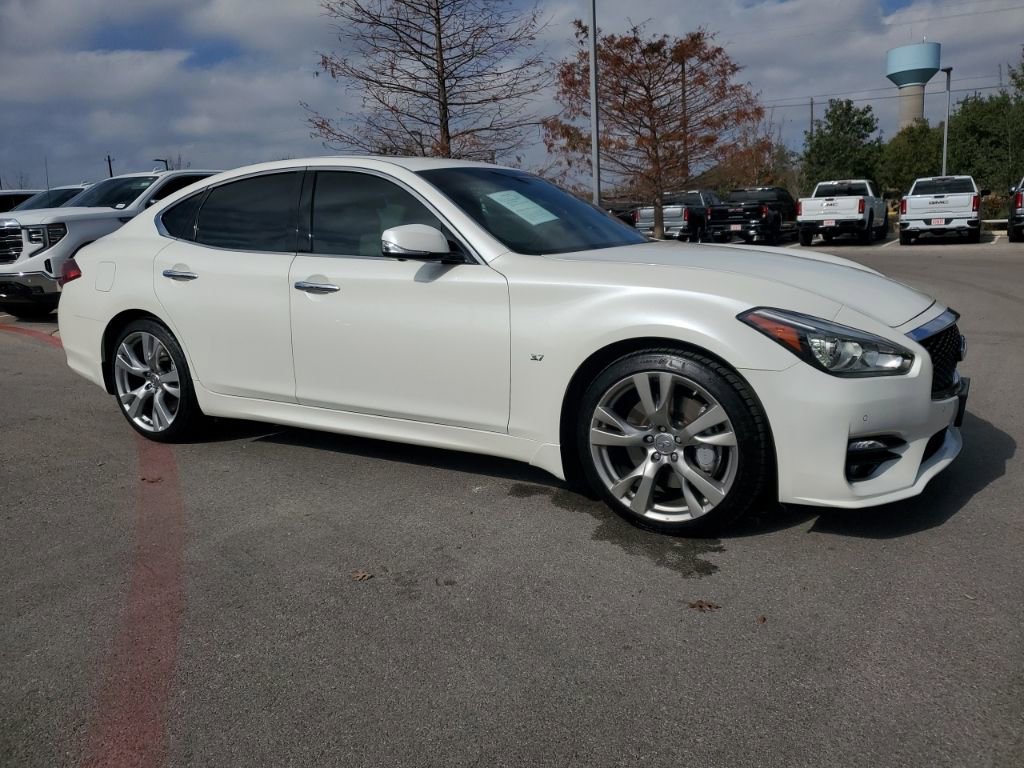 2018 INFINITI Q70 LUXE's photo