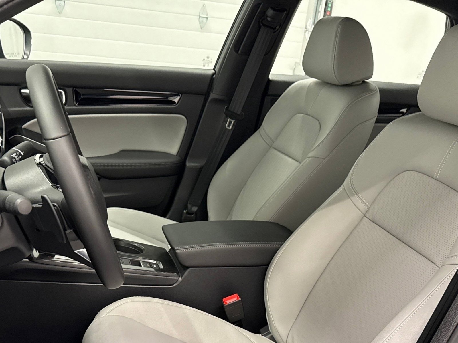 2026 Honda Civic Hybrid Sport Touring photo 4