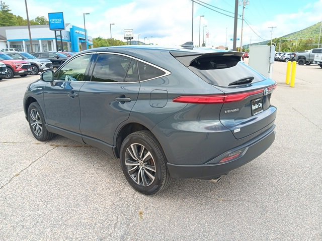 2021 Toyota Venza LE photo 21