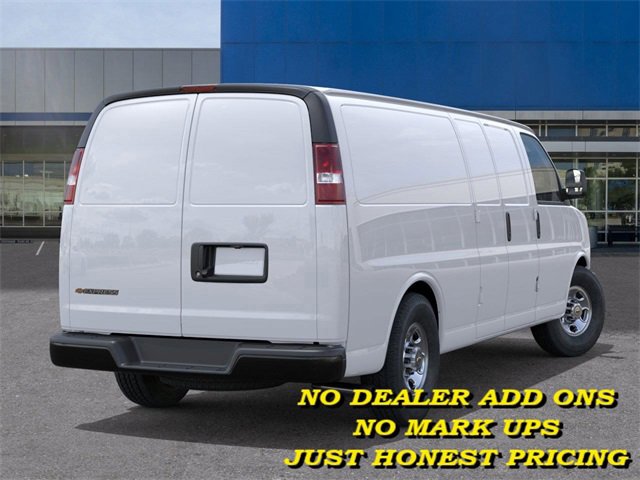 2025 Chevrolet Express Cargo 2500 photo 4