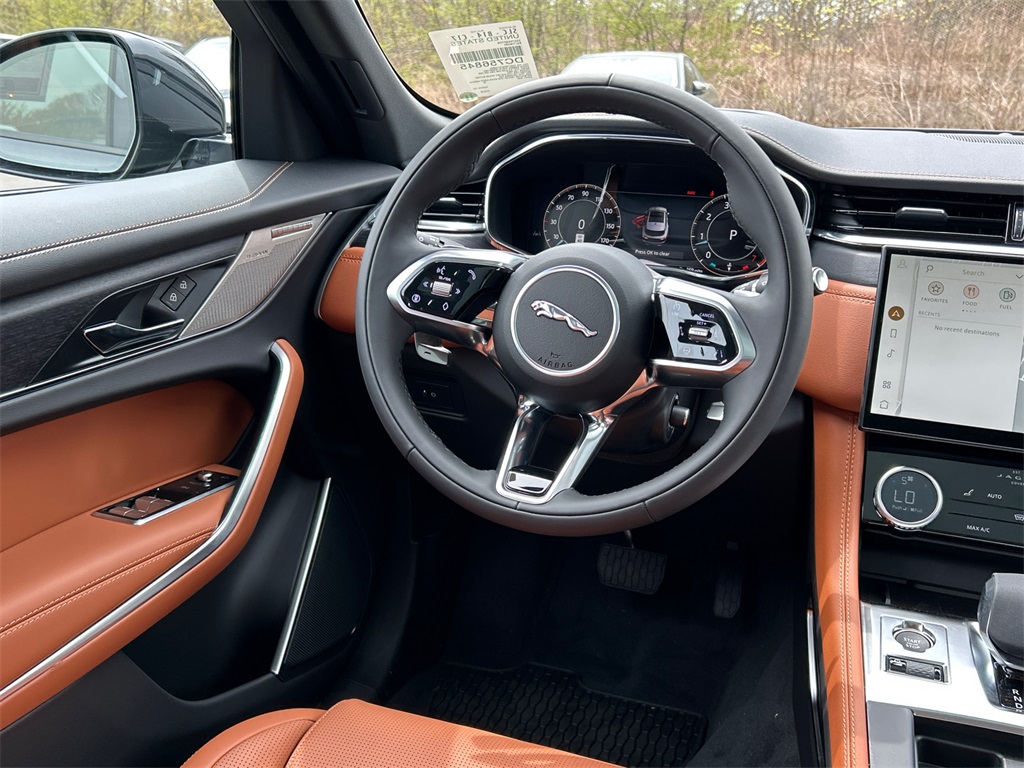 2026 Jaguar F-PACE P250 R-Dynamic S photo 24