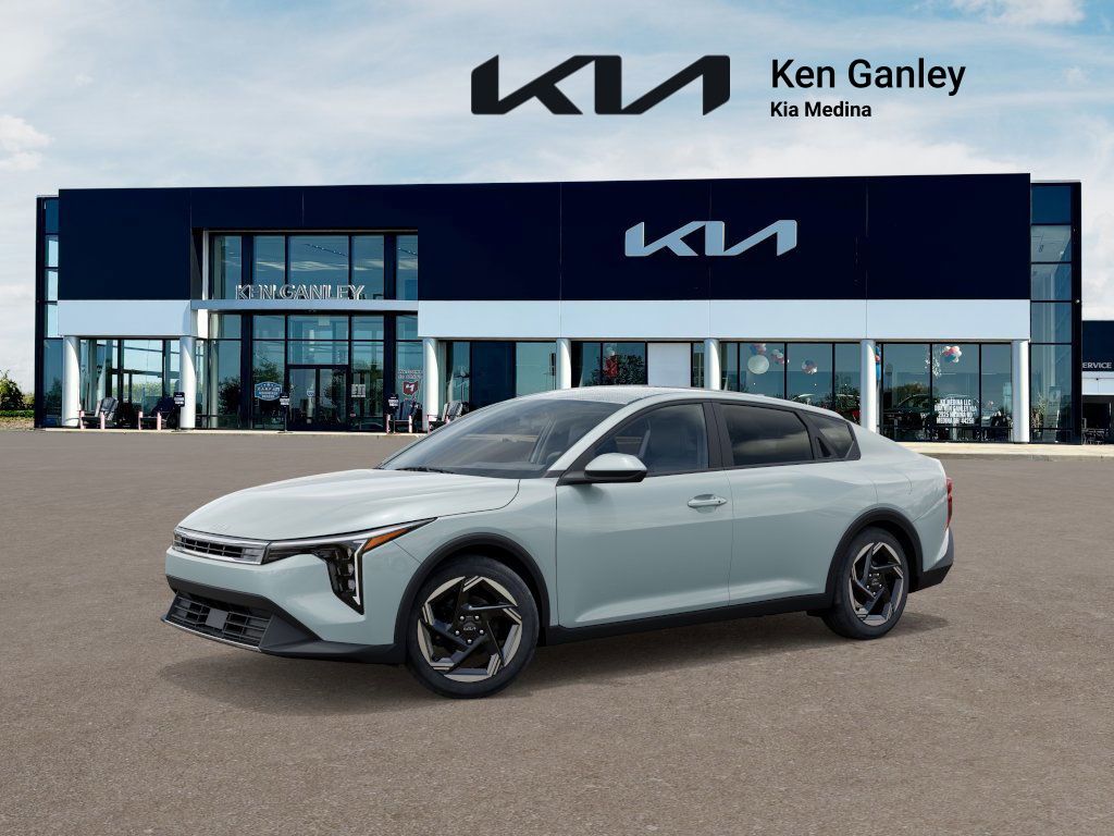 2025 Kia K4 EX photo 3