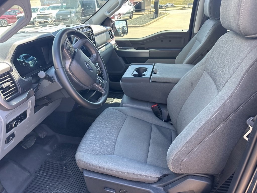 2024 Ford F-150 XLT photo 3