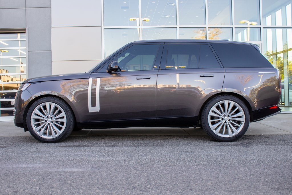 2023 Land Rover Range Rover First Edition photo 6