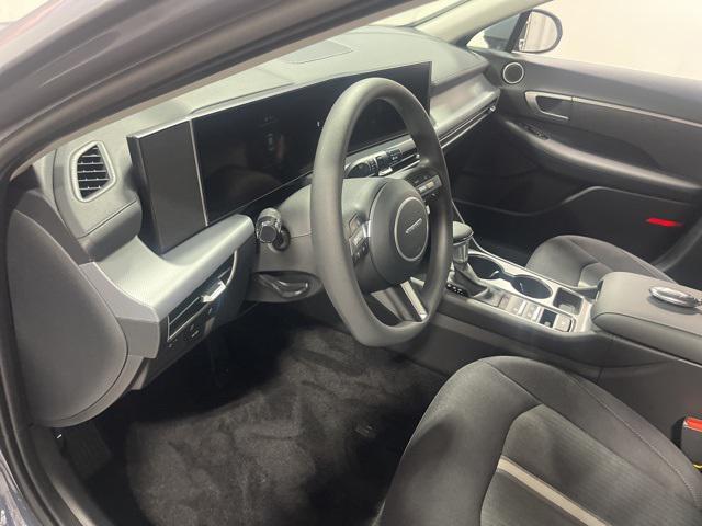 2026 Hyundai Sonata SE photo 9