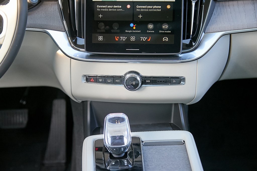 2026 VOLVO XC90 - Image 29