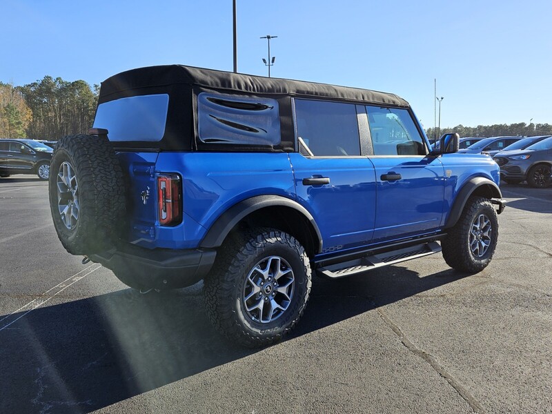 2024 Ford Bronco Badlands photo 11
