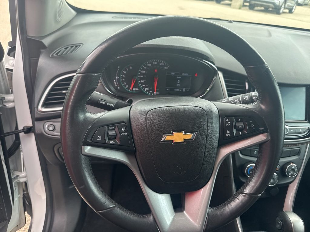 2022 Chevrolet Trax LT photo 10