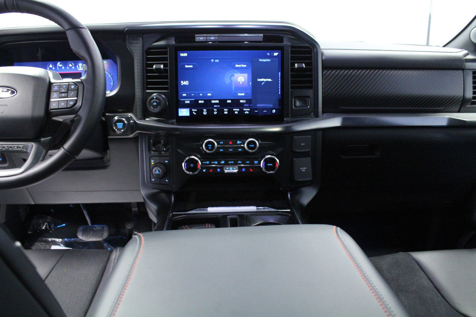 2025 Ford F-150 Raptor photo 15