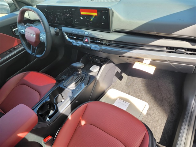 2025 Kia K4 GT-Line photo 16