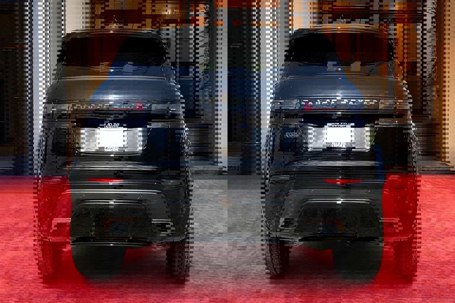 2024 Land Rover Range Rover Evoque Dynamic SE photo 4
