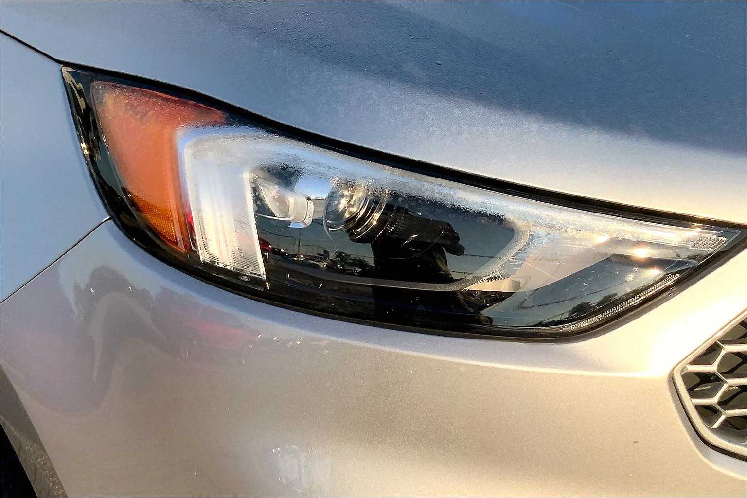 2024 Ford Edge SEL photo 25