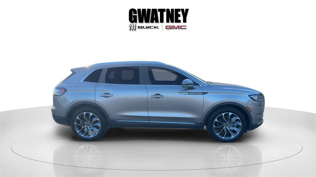 2021 Lincoln Nautilus Reserve's photo