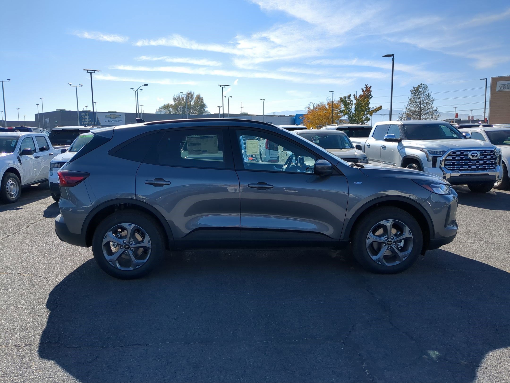 2026 Ford Escape ST-Line Select photo 2