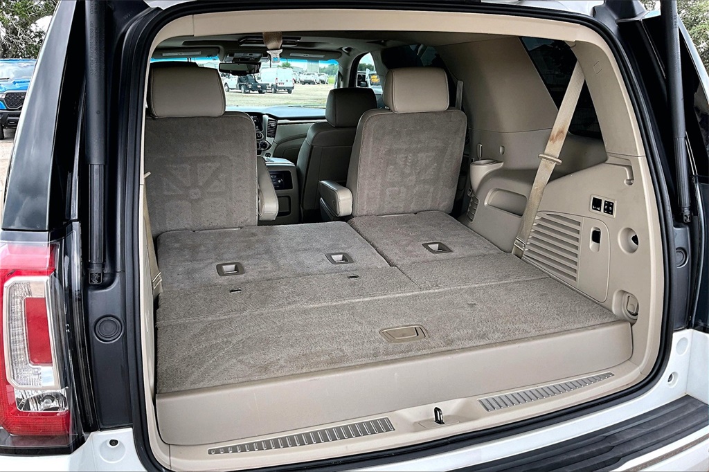 2017 Gmc Yukon Denali photo 35