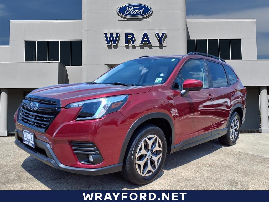 2024 Subaru Forester Premium's photo