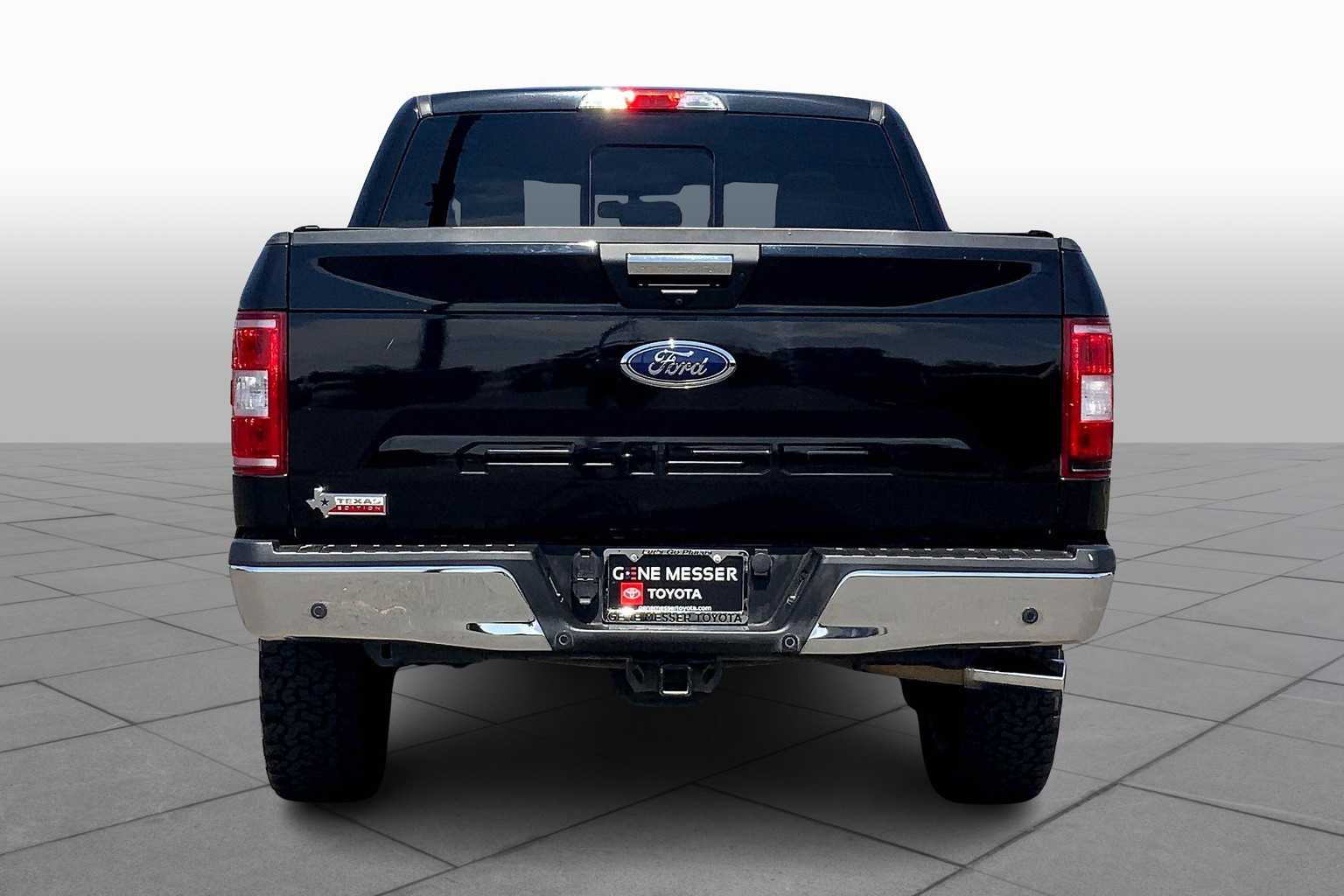 2020 Ford F-150 XLT photo 2