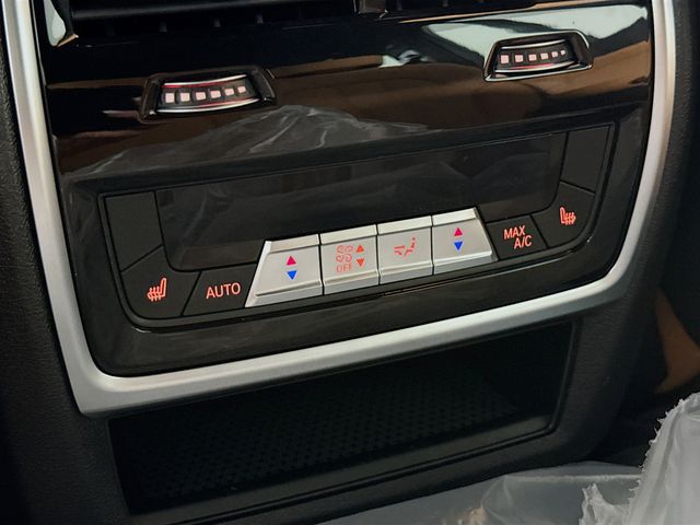 2026 Bmw X7 xDrive40i photo 23
