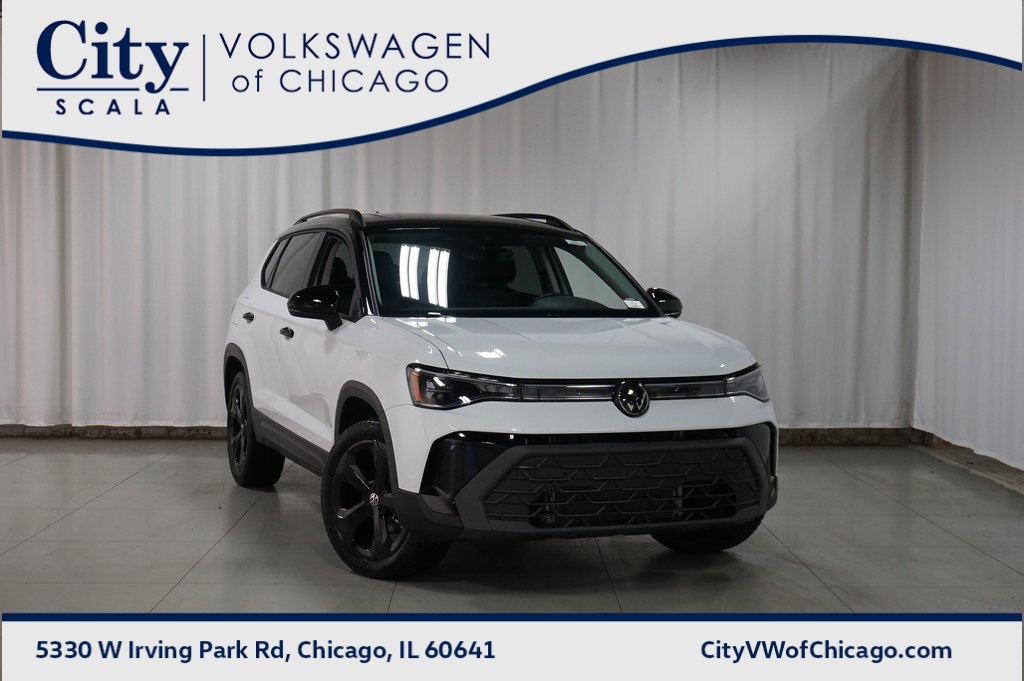 2025 Volkswagen Taos SE Black's photo