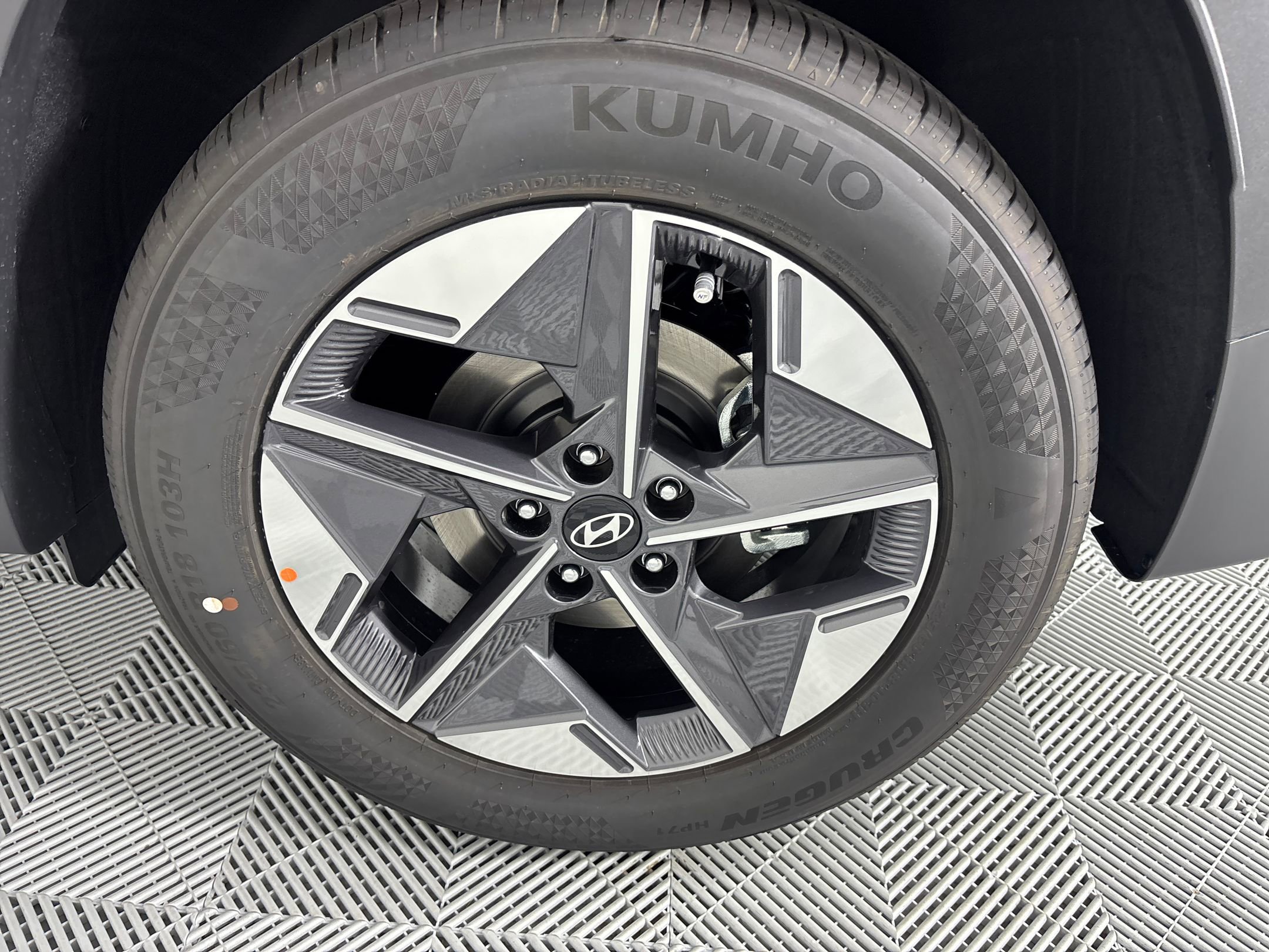 2026 Hyundai Tucson SEL photo 11