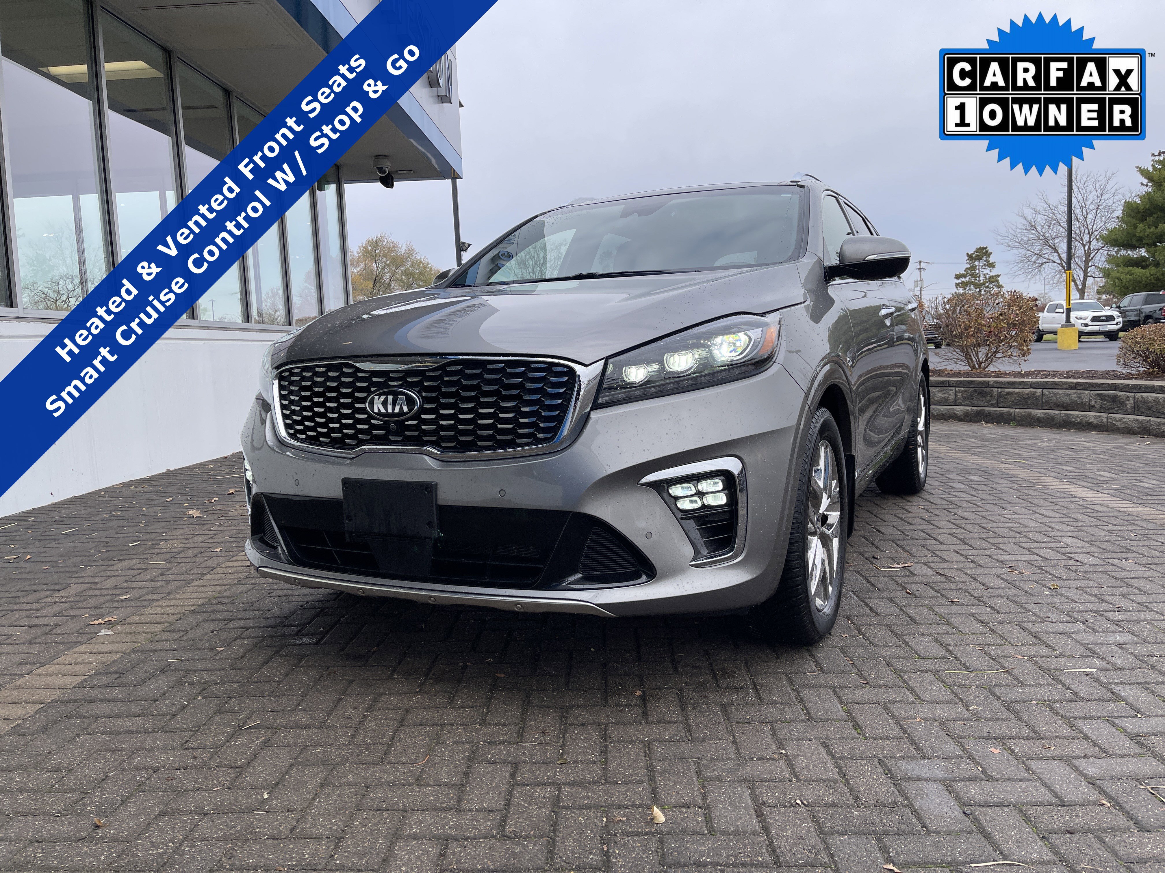 2019 Kia Sorento SXL's photo