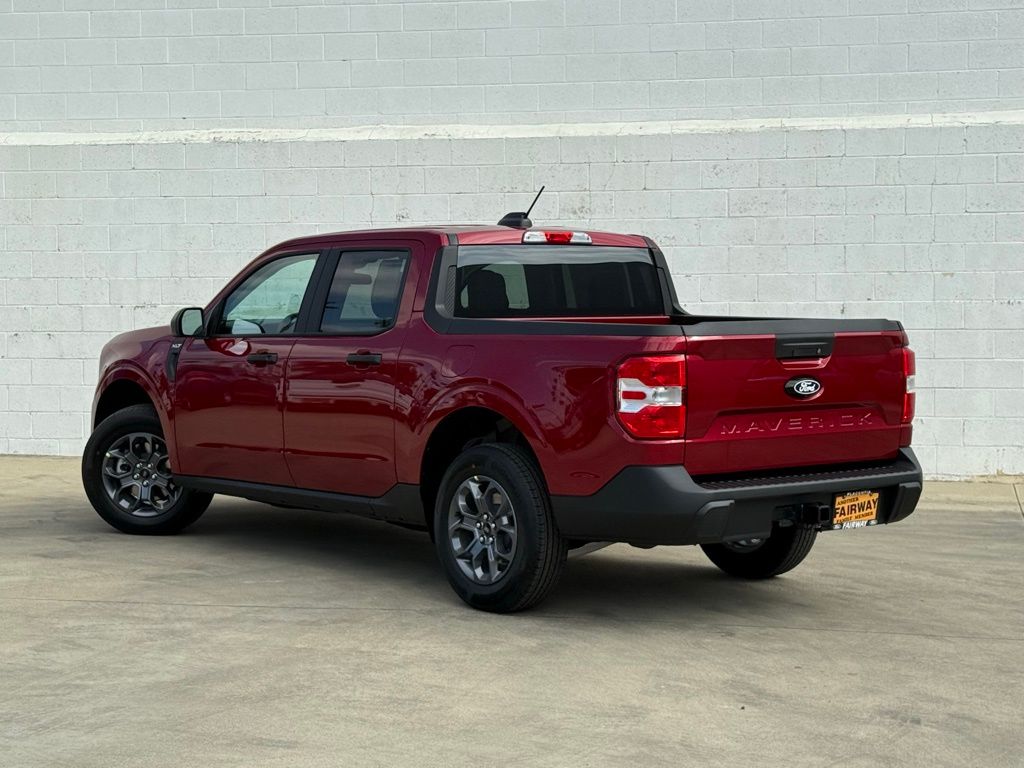 2025 Ford Maverick XLT photo 3