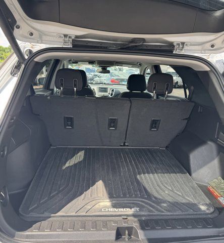 2019 Chevrolet Equinox LT photo 12