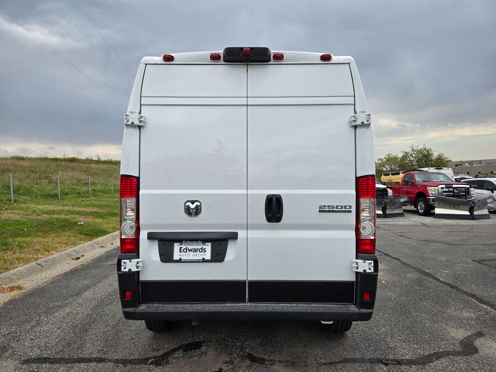2026 Ram ProMaster 2500 photo 3