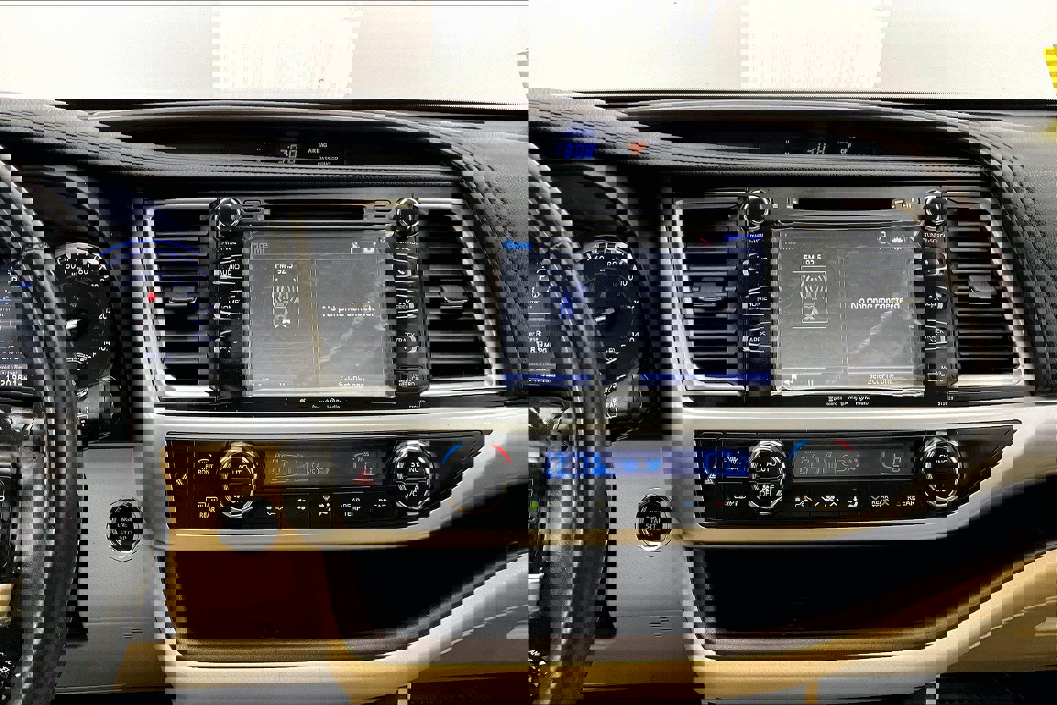 2016 Toyota Highlander XLE photo 5