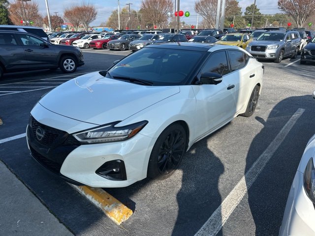 2023 Nissan Maxima SR's photo